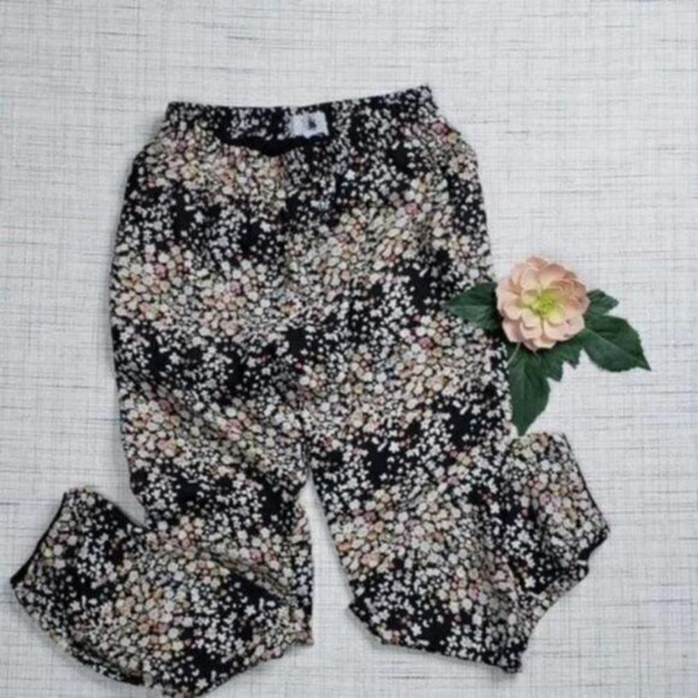 5/$25 Lucca Couture Floral Jodhpurs Trousers Small